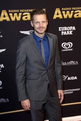Florian Schroeder bei der Verleihung des 25. Radio Regenbogen Award 2025 in der Europa-Park Arena. Rust, 04.04.2025
