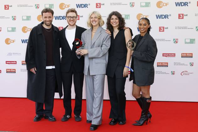 Philipp Weimar, Nikolas Holl, Lucie Schöner, Leonie Haenchen und Paula Menzel bei der 61. Verleihung des Grimme Preises 2025 im Theater Marl. Marl, 04.04.2025