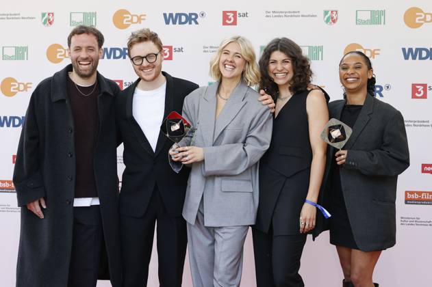 Philipp Weimar, Nikolas Holl, Lucie Schöner, Leonie Haenchen und Paula Menzel bei der 61. Verleihung des Grimme Preises 2025 im Theater Marl. Marl, 04.04.2025