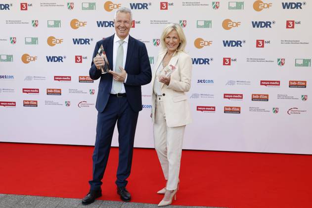 Peter Kloeppel und Ulrike von der Groeben bei der 61. Verleihung des Grimme Preises 2025 im Theater Marl. Marl, 04.04.2025