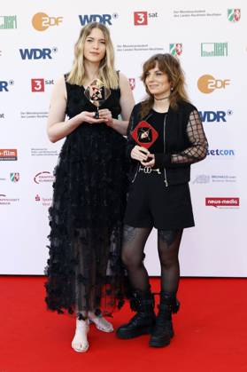Isabell Beer und Isabel Ströh bei der 61. Verleihung des Grimme Preises 2025 im Theater Marl. Marl, 04.04.2025