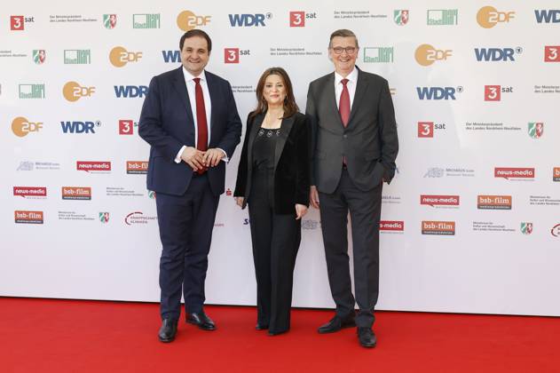 Nathanael Liminski, Cigdem Uzunoglu und Martin Rabanus bei der 61. Verleihung des Grimme Preises 2025 im Theater Marl. Marl, 04.04.2025