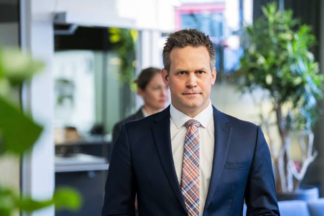 Pressekonferanse om terrorangrepet natt til 25. juni 2022. Oslo 20250408. Statsadvokat Sturla Henriksbo i Oslo statsadvokatembeter holder en pressekonferanse for a orientere om avgjorelsen av tiltalesporsmalet for personer siktet for medvirkning til terrorangrepet natt til 25. juni 2022 . Arfan Bhatti er tiltalt for medvirkning til terror Foto: Fredrik Varfjell NTB Oslo Norge lQ-lWkg_7Kk EDITORIAL USE ONLY Ref:_BNClQ-lWkg_7Kk.jpg Copyright: xFredrikxVarfjellx xNTBx
