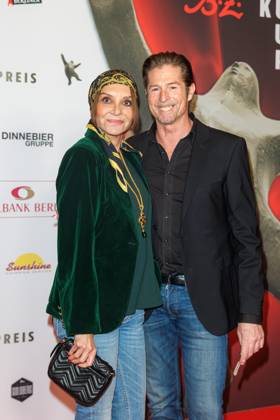 Preisverleihung - B.Z.-Kulturpreis Anouschka Renzi und Marc Zabinski beim B.Z.-Kulturpreis 2025 im Theater am Potsdamer Platz am 08.04.2025 in Berlin. Copyright: xEventpressxKochanx