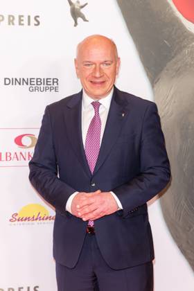 Preisverleihung - B.Z.-Kulturpreis Kai Wegner beim B.Z.-Kulturpreis 2025 im Theater am Potsdamer Platz am 08.04.2025 in Berlin. Copyright: xEventpressxKochanx