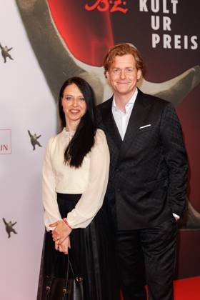 Preisverleihung - B.Z.-Kulturpreis Nadja Jo Klapper und Johannes Heinrichs beim B.Z.-Kulturpreis 2025 im Theater am Potsdamer Platz am 08.04.2025 in Berlin. Copyright: xEventpressxKochanx