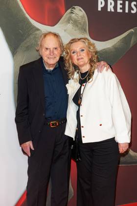 Preisverleihung - B.Z.-Kulturpreis Paul von Schell und Gabriele von Schell beim B.Z.-Kulturpreis 2025 im Theater am Potsdamer Platz am 08.04.2025 in Berlin. Copyright: xEventpressxKochanx