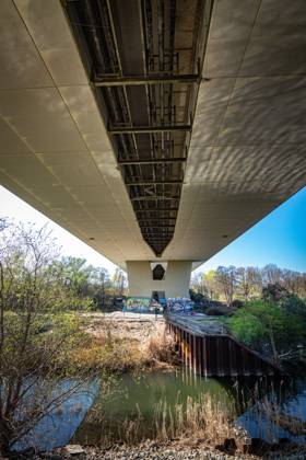 Berlin Charlottenburg-Wilmersdorf, Charlottenburg-Nord; Rudolf-Wissell-Brücke, Stadtautobahn, Stadtring BAB A 100, Brücke über Schleuse Charlottenburg sowie die Spree - 09.04.2025 Berlin