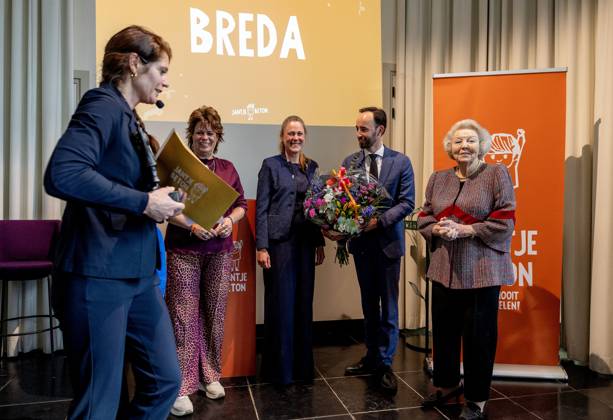 10-04-2025 Gouda Princess Beatrix attend the Jantje Beton Prize in Gouda. Jantje Beton awards this prize to the most play-friendly city in the Netherlands is Breda. Â  Copyright: xPPEx