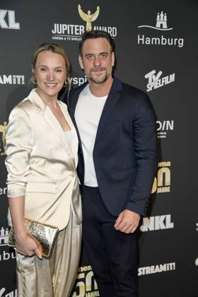Marc Barthel und Ehefrau Anna HofbauerT beim bei der 47. Verleihung des Jupiter Awards in Hamburg am 10.04.2025