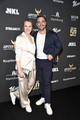 Marc Barthel und Ehefrau Anna HofbauerT beim bei der 47. Verleihung des Jupiter Awards in Hamburg am 10.04.2025
