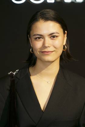 Tomomi Themann, Schauspielerin, zu Gast auf dem roten Teppich bei der Preisverleihung des 47. Jupiter-Award im Altonaer Kaispeicher am 10.04.2025 in Hamburg Hamburg Deutschland