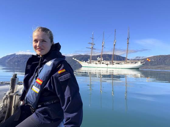 Bilder des Jahres 2025, Entertainment 04 April Entertainment Themen der Woche KW16 Entertainment Bilder des Tages Princess Leonor on board of ˜Juan Sebastian de Elcano™ Crown Princess Leonor on board of ˜Juan Sebastian de Elcano™ after the halfway point of the crossing on April 14, 2025 Photo by IMAGO MPG  Copyright: xMPGx