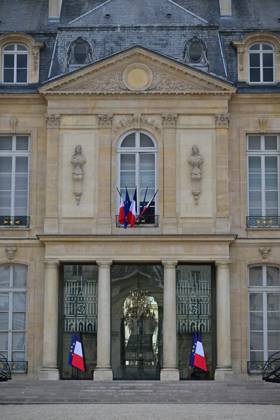 Macron awards those involved in Notre Dame de Paris Cathedral restorations - Paris Entrance of Elysee Palace before French President awarding those involved in the restorations of Notre-Dame de Paris Cathedral at the Elysee Palace in Paris on April 15, 2025. Photo by Christian Liewig Pool ABACAPRESS.COM Paris France  Copyright: xLiewigxChristian Pool ABACAx