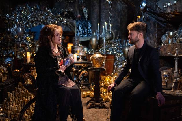 Harry Potter 20th Anniversary: Return to Hogwarts (2022) - filmstill Helena Bonham Carter & Daniel Radcliffe Harry Potter 20th Anniversary: Return to Hogwarts (2022) EDITORIAL USE ONLY Copyright: xNickxWallx