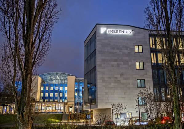 Fresenius Konzernzentrale Fresenius Konzernzentrale in Bad Homburg, Deutschland (License=RF) Copyright: xZoonar.com KlausxOhlenschlaegerx 23214001