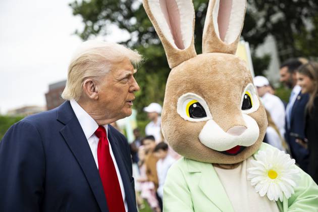 Bilder des Jahres 2025, Entertainment 04 April Entertainment Themen der Woche KW17 Entertainment Bilder des Tages United States President Donald Trump at the White House Easter Egg Roll, on the South Lawn at the White House, in Washington, D.C., on Monday, April 21, 2025. Copyright: xCNPx xMediaPunchx