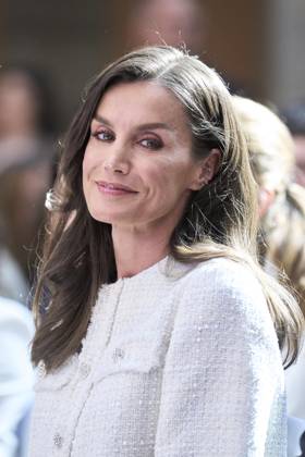24-04-2025 Madrid Queen Letizia at the presentation of the 47th edition of the childrens and youth literature El Barco de Vapor and Gran Angular awards in Madrid. No Spain Â  Copyright: xPPEx
