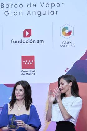 24-04-2025 Madrid Queen Letizia with Ledicia Costas at the presentation of the 47th edition of the childrens and youth literature El Barco de Vapor and Gran Angular awards in Madrid. No Spain Â  Copyright: xPPEx