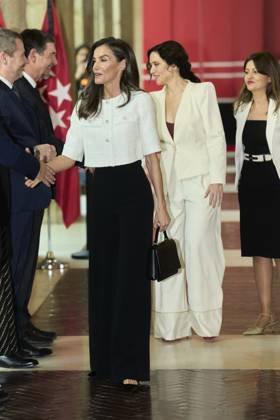24-04-2025 Madrid Queen Letizia and president of the Community of Madrid Isabel Diaz Ayuso at the presentation of the 47th edition of the childrens and youth literature El Barco de Vapor and Gran Angular awards in Madrid. No Spain Â  Copyright: xPPEx