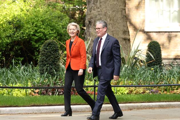 Ursula von der Leyen, President of the European Commission visit to Downing Street, London, UK - 24 Apr 2025 Natalie Wood Copyright Loft 1 Building 7 15 Underwood Street N1 7LG Steve Wood Copyright Boris TODAY Copyright: xNataliexWood xCopyrightx