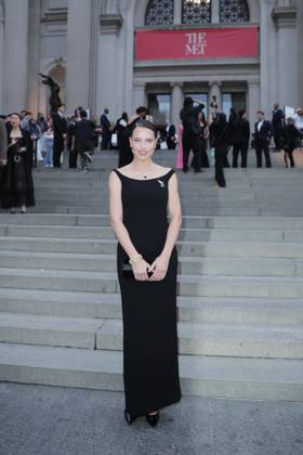 Bilder des Jahres 2025, Entertainment 04 April April 25, 2025, Ny, USA: NEW YORK, NEW YORK - APRIL 25: Adriana Lima attends Tiffany & Co. s celebration of the launch of Blue Book 2025: Sea of Wonder at The Metropolitan Museum of Art on April 25, 2025 in New York City. The exclusive event showcased Tiffany™s latest high jewelry collection, inspired by the mysteries of the ocean, and attracted top celebrities, designers, and industry leaders. USA - ZUMAra1_ 20250425_aap_ra1_058 Copyright: xGiadaxPapinixRampelotto Europanex