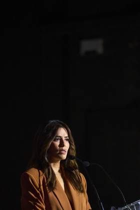 Eva Longoria attends Honorary Award at the Platinum Awards 2025 press conference Eva Longoria attends Honorary Award at the Platinum Awards 2025 press conference at Albeniz Theatre on April 26, 2025 in Madrid, Spain Photo by IMAGO MPG Madrid Albeniz Theatre Madrid Spain  Copyright: xMPGx