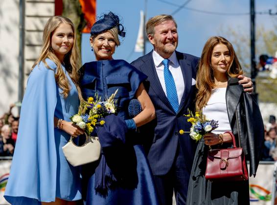 Bilder des Jahres 2025, Entertainment 04 April Entertainment Themen der Woche KW17 Entertainment Bilder des Tages 26-04-2025 Koningsdag King Willem-Alexander and Queen Maxima and Princess Amalia and Princess Alexia during Kingsday in Doetinchem. Â  Copyright: xPPEx