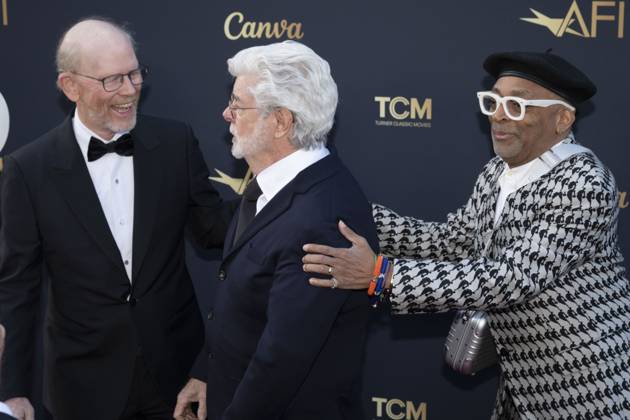 AFI Life Achievement Award Ceremony Honoring Francis Ford Coppola 26 April 2025 - Hollywood, California - (L-R) Ron Howard, George Lucas and Spike Lee. AFI Life Achievement Award Ceremony Honoring Francis Ford Coppola at TCL Chinese Theatre. Photo Credit: Billy Bennight AdMedia Hollywood California United States EDITORIAL USE ONLY  Copyright: xx BillyxBennightx admphotostwo928390