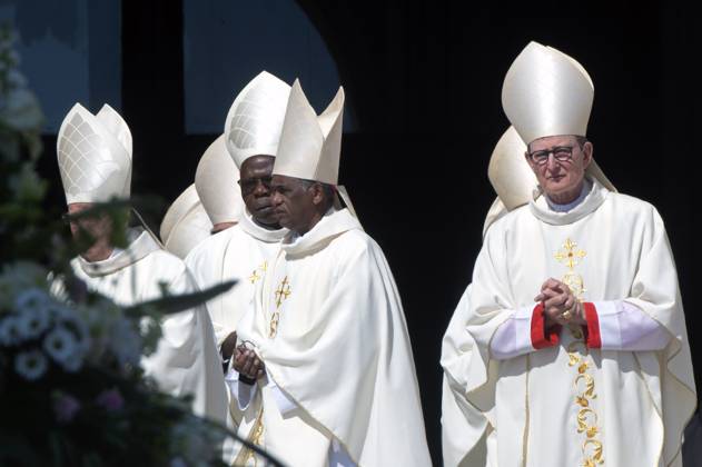 Bilder des Jahres 2025, News 04 April News Themen der Woche KW17 News Bilder des Tages ITALY - MASS PRESIDED BY VATICAN SEGRETARY OF STATE CARDINAL PIETRO PAROLIN AT THE VATICAN - 2025 4 27 Italy, Rome,Vatican 2025 4 27 Vardinals arrives for a mass presided by Vatican Secretary of State, Cardinal Pietro Parolin, on the second of nine days of mourning for late Pope Francis, in St. Peter s Square, at the Vatican. . EDITORIAL USE ONLY - NO BOOKS Copyright: xALESSIAxGIULIANIx