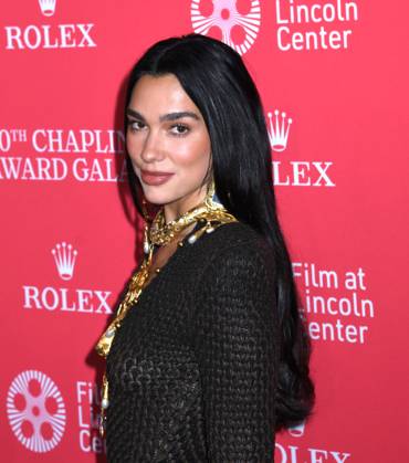 April 28, 2025, New York, New York, United States: Dua Lipa attends the 50th Annual Chaplin Award Honoring Pedro Almodovar at Alice Tully Hall at Lincoln Center in New York. April 28, 2025. New York United States - ZUMAp281 20250428_zea_p281_037 Copyright: xPhotoxImagexPressx