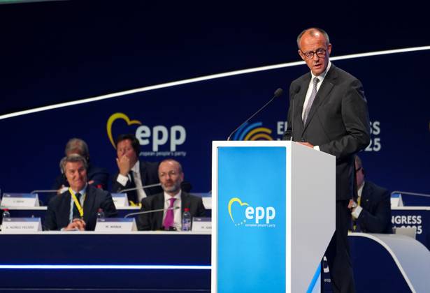 Bilder des Jahres 2025, News 04 April Congress of the European Peoples Party EPP in Valencia The president of the German CDU, Friedrich Merz, during the Congress of the European Peoples Party EPP , at the Feria de Valencia, on April 29, 2025, in Valencia, Valencian Community Spain This Tuesday, April 29, starts the Congress of the European Peoples Party EPP with the absence of the leader of the PP in Spain, Alberto Núnez Feijóo, who has prioritized contacting the regional presidents to analyze the situation caused by the massive blackout in the Peninsula 29 APRIL 2025 EPP Congress PP POPULAR PARTY Valencia Valencia Valencia Valencian Community Valencia Valencia Valencian Community Spain Copyright: xEduardoxManzanax 6686638