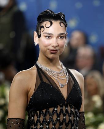 Dua Lipa arrives on the red carpet at the 2025 Met Gala celebrating the opening of Superfine: Tailoring Black Style at The Metropolitan Museum of Art on Monday, May 5, 2025 in New York City.  NYP20250505122 JOHNxANGELILLO