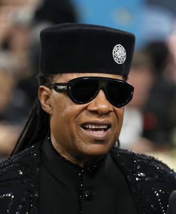 Entertainment Bilder des Tages Stevie Wonder arrives on the red carpet at the 2025 Met Gala celebrating the opening of Superfine: Tailoring Black Style at The Metropolitan Museum of Art on Monday, May 5, 2025 in New York City.  NYP20250505125 JOHNxANGELILLO