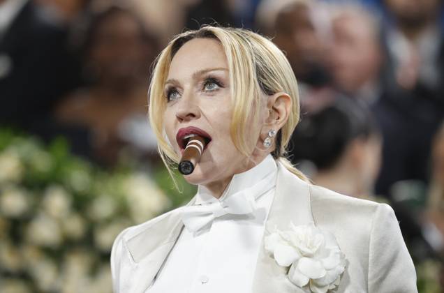 Bilder des Jahres 2025, Entertainment 05 Mai Entertainment Themen der Woche KW19 Entertainment Bilder des Tages Madonna arrives on the red carpet at the 2025 Met Gala celebrating the opening of Superfine: Tailoring Black Style at The Metropolitan Museum of Art on Monday, May 5, 2025 in New York City.  NYP20250505914 JOHNxANGELILLO