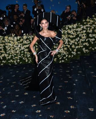 May 5, 2025, New York, Ny, United States: Demi Moore attends the 2025 Met Gala Celebrating Superfine: Tailoring Black Style at Metropolitan Museum of Art in New York. May 5, 2025. New York United States - ZUMAp281 20250505_zea_p281_266 Copyright: xPhotoxImagexPressx