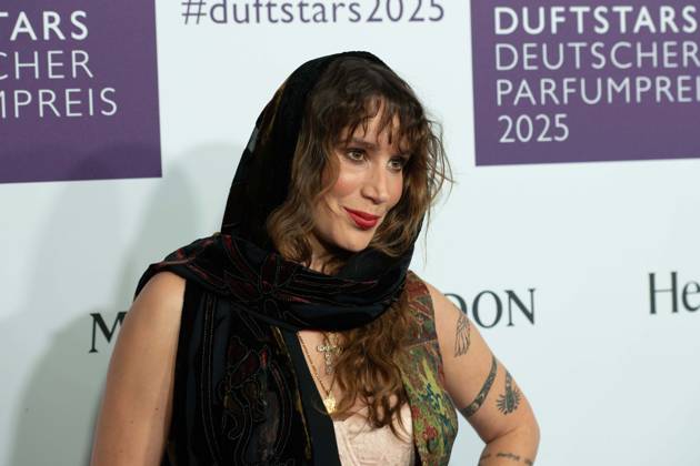 Melanie SCHMIDT, Portraet, Porträt, Portrait, Angeschnittenes Einzelbild, Einzelmotiv, bei den DUFTSTARS 2025 - Deutscher Parfumpreis Verleihung des deutschen Parfumpreises DUFTSTARS durch die Fragrance Foundation am 08.05.2025, Rheinterrassen, Duesseldorf.