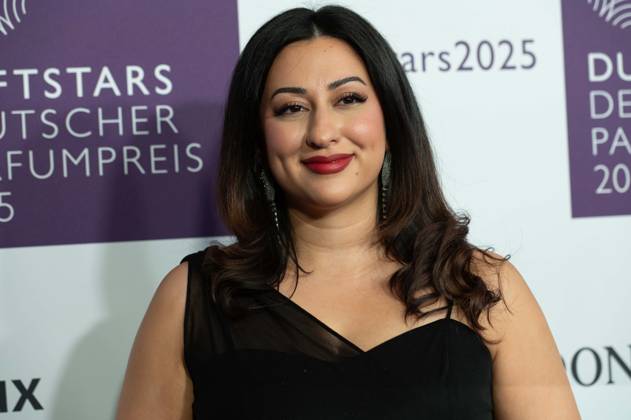Fari BUONPROFUMO, Portraet, Porträt, Portrait, Angeschnittenes Einzelbild, Einzelmotiv, bei den DUFTSTARS 2025 - Deutscher Parfumpreis Verleihung des deutschen Parfumpreises DUFTSTARS durch die Fragrance Foundation am 08.05.2025, Rheinterrassen, Duesseldorf.