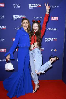 Rebecca Kunikowski und Klaudia Giez bei der Verleihung der Bunte New Faces Awards Film 2025 im Delphi Filmpalast. Berlin, 08.05.2025