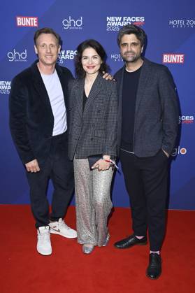 Patrick Kalupa, Leonie Parusel und Maximilian Grill bei der Verleihung der Bunte New Faces Awards Film 2025 im Delphi Filmpalast. Berlin, 08.05.2025