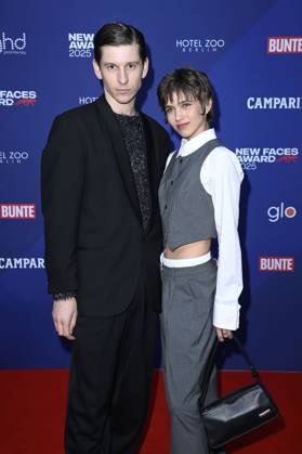 Lorenz Hochhuth und Anna-Lena Schwing bei der Verleihung der Bunte New Faces Awards Film 2025 im Delphi Filmpalast. Berlin, 08.05.2025