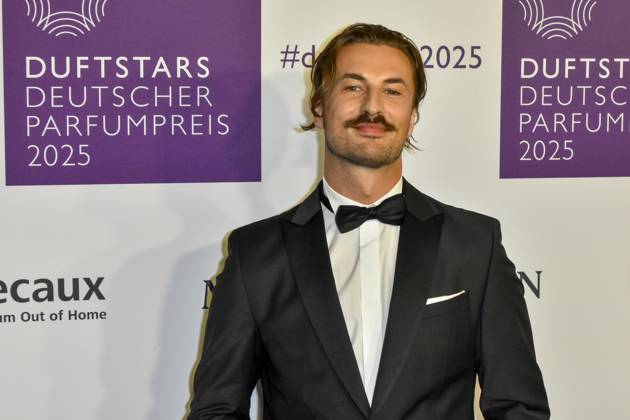 Nicolas Puschmann deutscher Reality-TV-Darsteller zu Gast auf dem blauen Teppich bei der Verleihung der Duftstars 2025 Deutscher Parfumpreis der Fragrance Foundation in den Rheinterrassen am 08.05.2025 Duesseldorf NRW Deutschland
