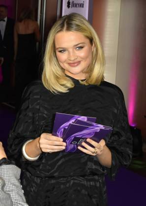 Nele Ludwig zu Gast auf dem blauen Teppich bei der Verleihung der Duftstars 2025 Deutscher Parfumpreis der Fragrance Foundation in den Rheinterrassen am 08.05.2025 Duesseldorf NRW Deutschland