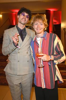 Filip Schnack mit Gast bei der Verleihung der Bunte New Faces Awards Film 2025 im Delphi Filmpalast. Berlin, 08.05.2025