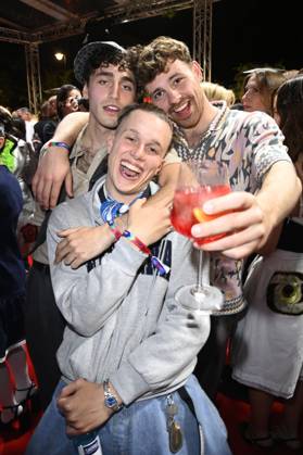 Riccardo Campione, Noah Kraus und Gast bei der Verleihung der Bunte New Faces Awards Film 2025 im Delphi Filmpalast. Berlin, 08.05.2025