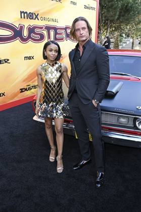 Rachel Hilson und Josh Holloway bei der Premiere der HBO Max Original Serie Duster in den Universal Studios. Universal City, 08.05.2025