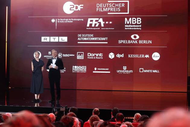 Florian Gallenberger und Vicky Krebs bei Verleihung DEUTSCHER FILMPREIS 2025 in Berlin Copyright: xEventpressxFuhrx