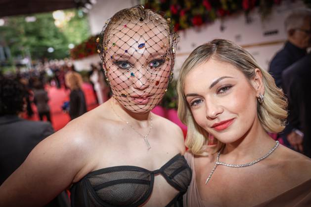 Verleihung DEUTSCHER FILMPREIS 2025 in Berlin Helena Zengel und Emma Drogunova Emma Nova auf dem Roten Teppich bei der Verleihung der Lola - Deutscher Filmpreis 2025 im Theater am Potsdamer Platz in Berlin Datum: 10.05.2025 Copyright: xEventpressx