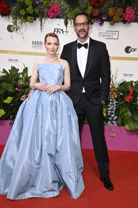 Karoline Herfurth mit Ehemann Christopher Doll bei der 75. Verleihung des Deutschen Filmpreises 2025 im Theater am Potsdamer Platz. Berlin, 09.05.2025