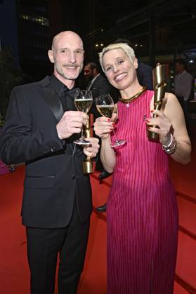 Julian R. Wagner und Melanie Raab bei der 75. Verleihung des Deutschen Filmpreises 2025 im Theater am Potsdamer Platz. Berlin, 09.05.2025